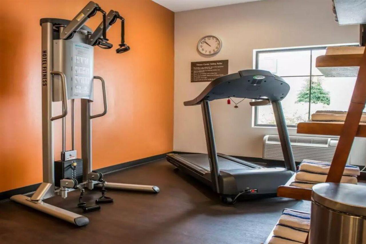 Hometowne Studios & Suites Washington Ngoại thất bức ảnh