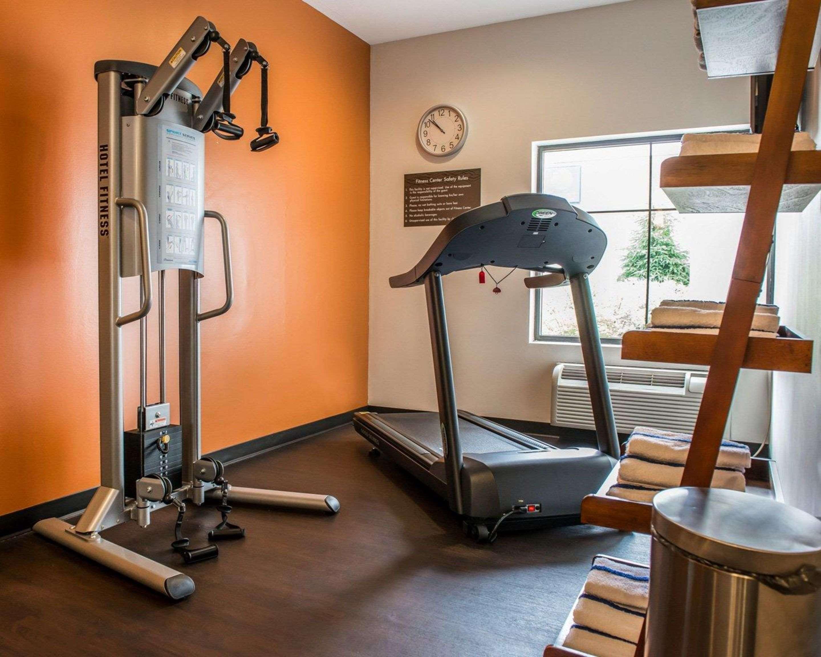 Hometowne Studios & Suites Washington Ngoại thất bức ảnh