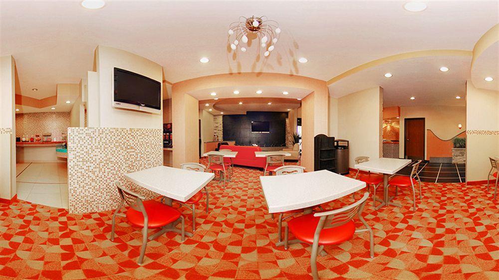 Hometowne Studios & Suites Washington Ngoại thất bức ảnh